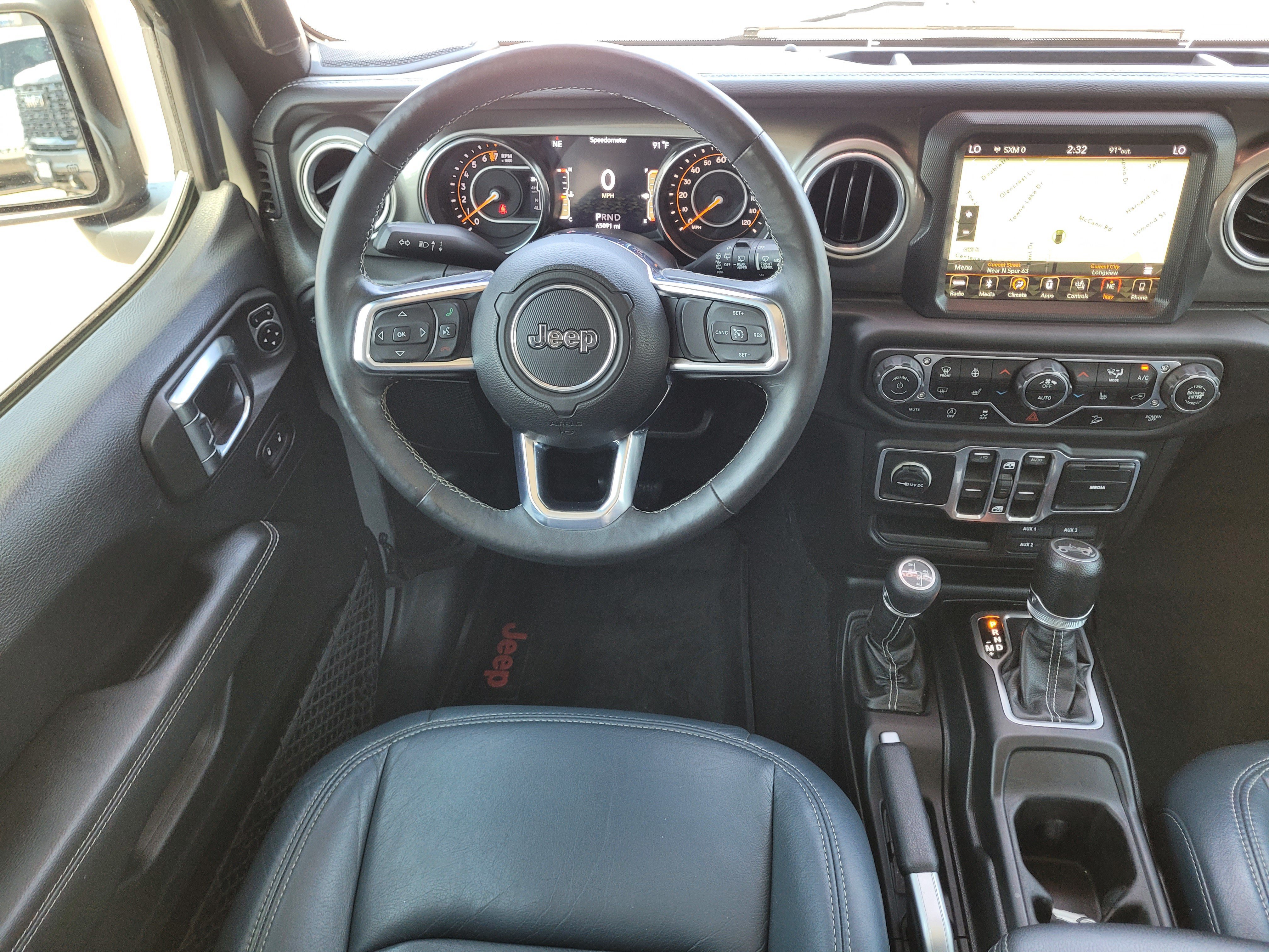 Used 2018 Jeep Wrangler Unlimited Sahara AWD/4WD image 12