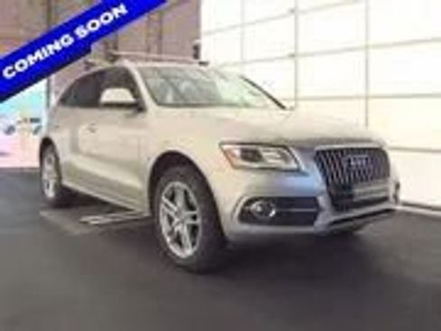 Used 2017 Audi Q5 3.0T Premium Plus w/ Technology Package AWD/4WD image 2