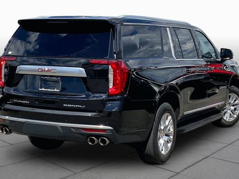 Used 2024 GMC Yukon XL Denali AWD/4WD image 13