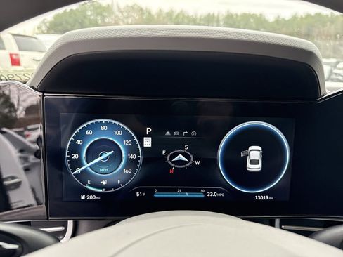 Used 2024 Hyundai Elantra SEL image 26