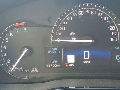 Used 2018 Cadillac XT5 Luxury w/ Driver Awareness Package image 28