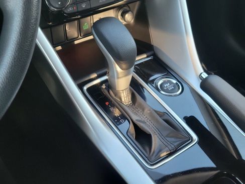 Used 2019 Mitsubishi Eclipse Cross ES image 20