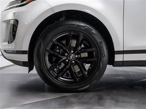 Used 2026 Land Rover Range Rover Evoque S AWD/4WD image 11