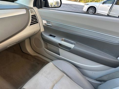 Used 2008 Chrysler Sebring Touring w/ Special Touring Group image 23