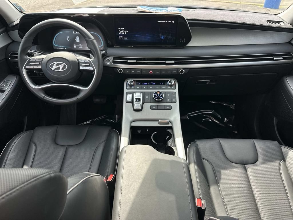 Used 2025 Hyundai Palisade XRT AWD/4WD image 3