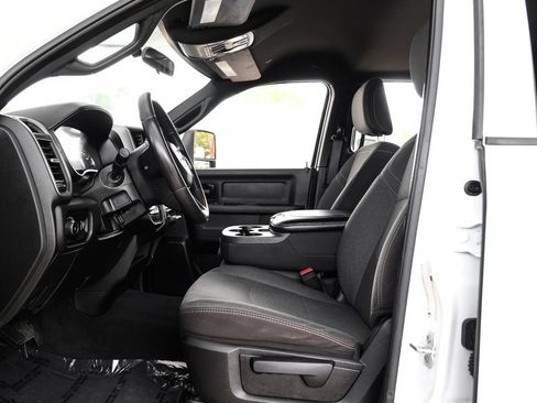 Used 2024 RAM 3500 Tradesman w/ Chrome Appearance Group AWD/4WD image 3