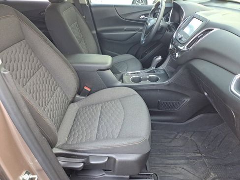 Used 2018 Chevrolet Equinox LT image 14