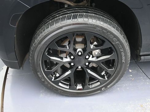 Used 2021 GMC Yukon XL Denali w/ Denali Premium Package image 17