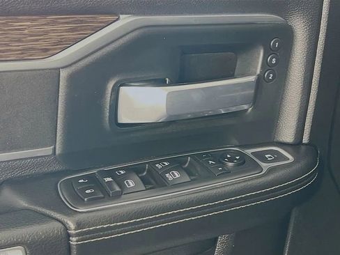 Used 2019 RAM 2500 Laramie image 18