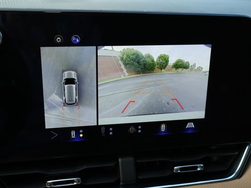 Certified 2025 Chevrolet Equinox ACTIV w/ Safety and Technology Package FWD image 5