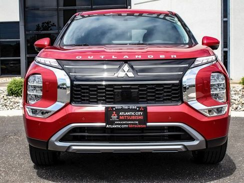 New 2025 Mitsubishi Outlander SE AWD/4WD image 2