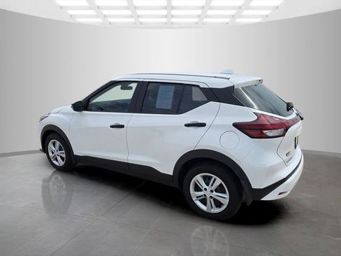 Used 2025 Nissan Kicks Play S FWD image 9