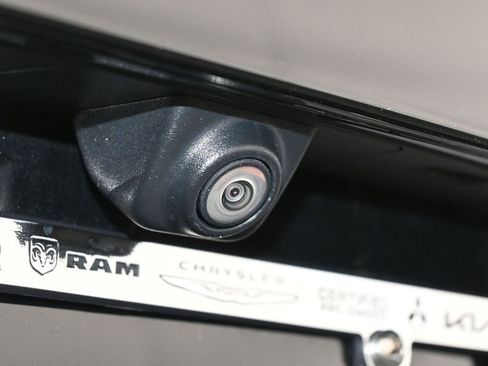 Used 2023 Chevrolet Tahoe Z71 w/ Luxury Package image 45