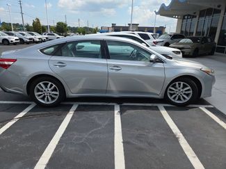 Used 2015 Toyota Avalon XLE FWD video 1