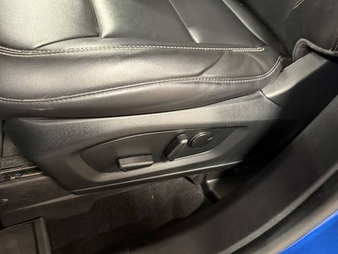 Used 2022 Ford Explorer XLT AWD/4WD image 29