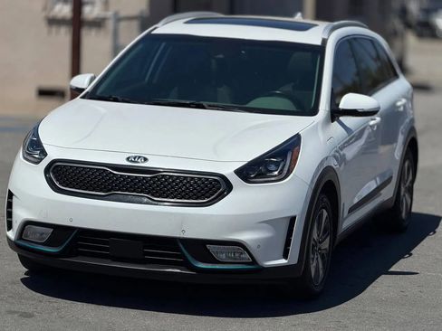 Used 2019 Kia Niro EX Premium w/ Sunroof Package FWD image 5