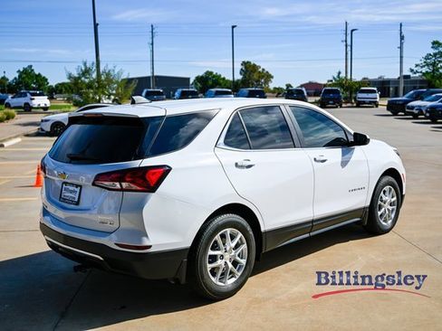 Used 2023 Chevrolet Equinox LT w/ LPO, Floor Liner Package image 5