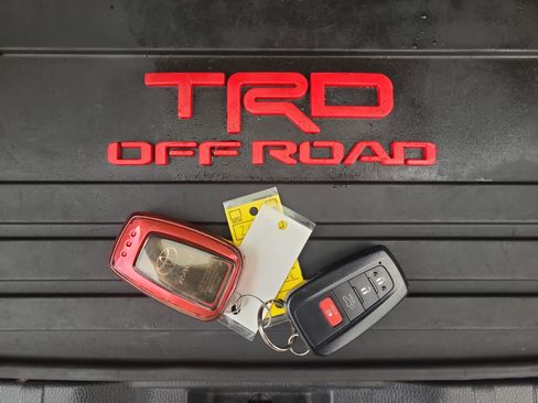 Used 2021 Toyota RAV4 TRD Off-Road image 33