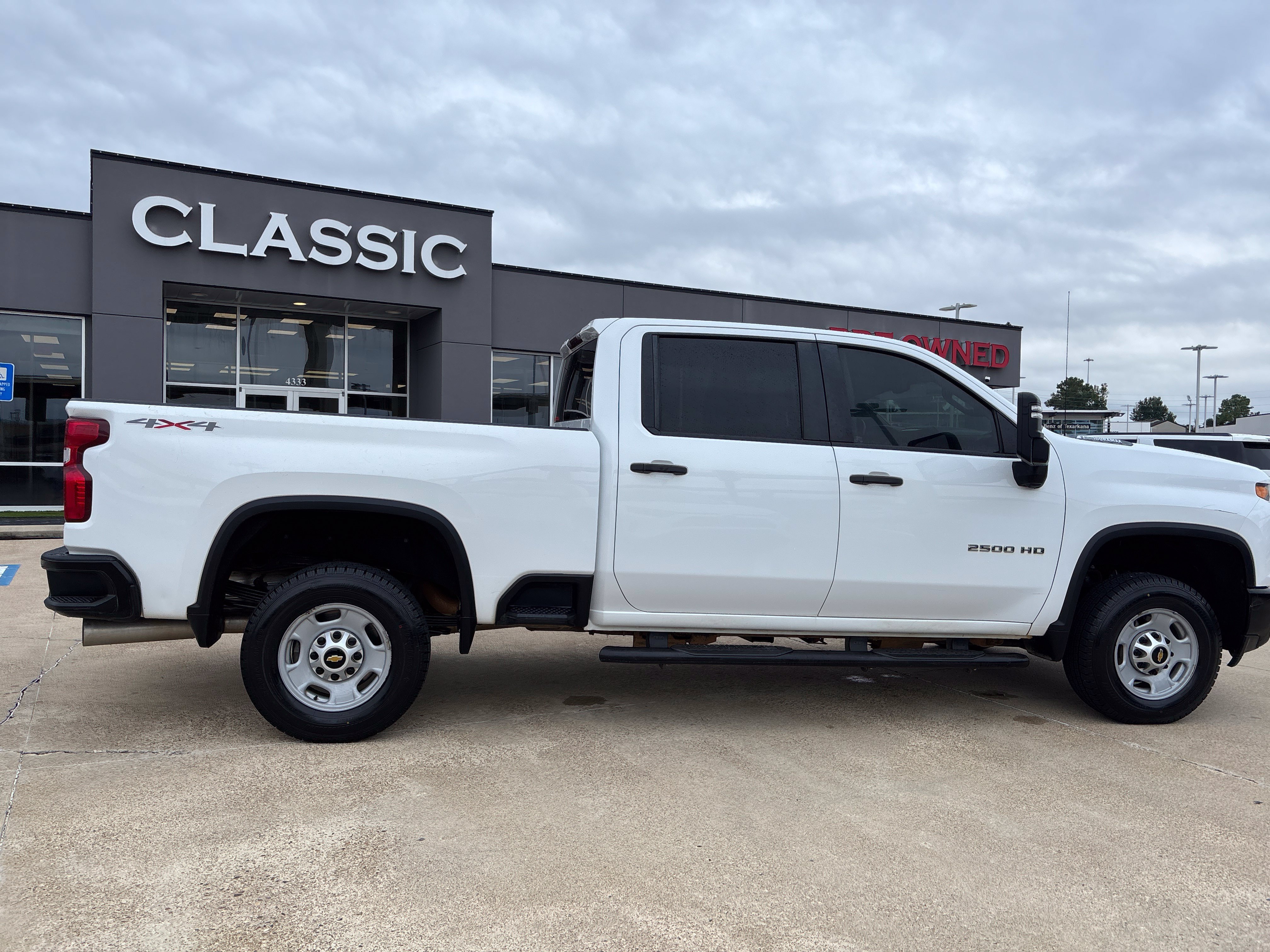 Used 2020 Chevrolet Silverado 2500 W/T AWD/4WD image 13