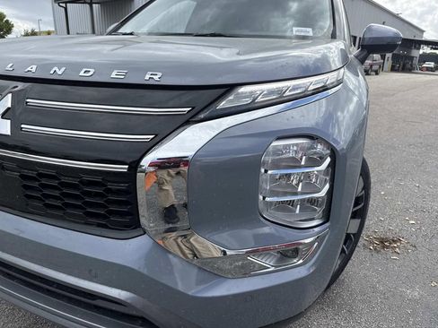 New 2026 Mitsubishi Outlander SE FWD image 9