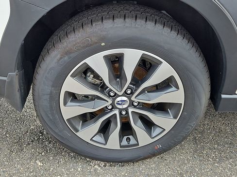 Used 2025 Subaru Outback Limited image 4