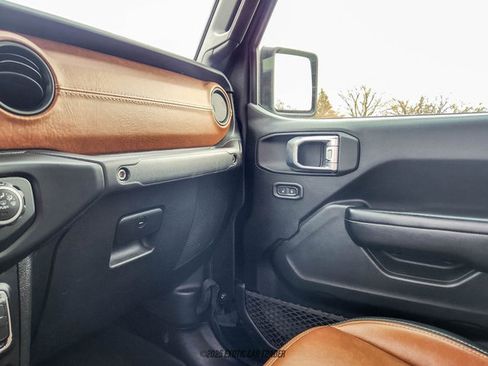 Used 2020 Jeep Gladiator Sport w/ Quick Order Package 24S image 20