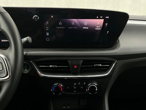 Used 2025 Buick Encore GX Preferred image 25