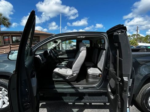 Used 2018 Chevrolet Colorado LT w/ LT Convenience Package RWD image 25