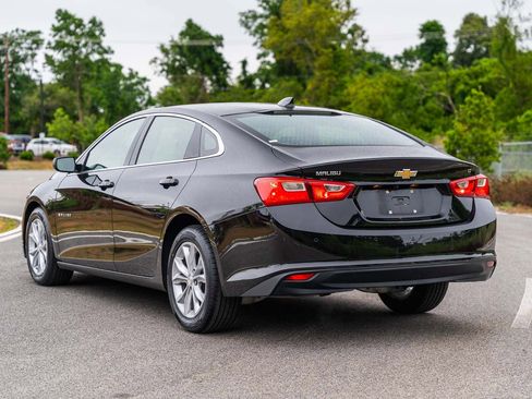 Used 2025 Chevrolet Malibu LT FWD image 5