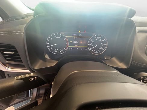 Used 2025 Nissan Rogue SV image 14