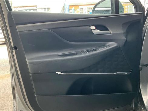 Used 2020 Hyundai Santa Fe SEL w/ Convenience Package image 17