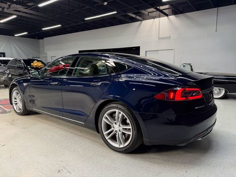 Used 2013 Tesla Model S Sedan 4D image 18