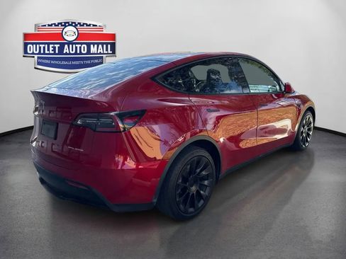 Used 2020 Tesla Model Y Long Range image 3
