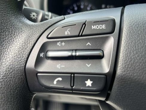 Used 2023 Hyundai Kona SEL image 14