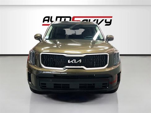 Used 2023 Kia Telluride EX image 2