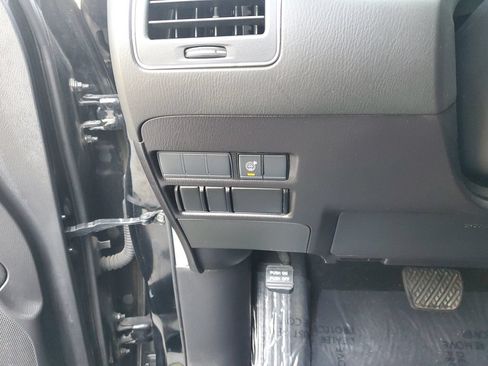 Certified 2024 Nissan Armada SV RWD image 22