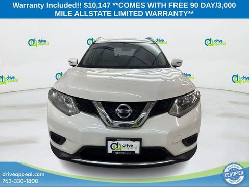 Used 2016 Nissan Rogue SV image 2