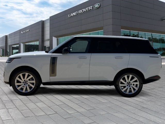New 2027 Land Rover Range Rover SE AWD/4WD image 2