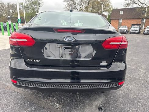 Used 2017 Ford Focus SE FWD image 8