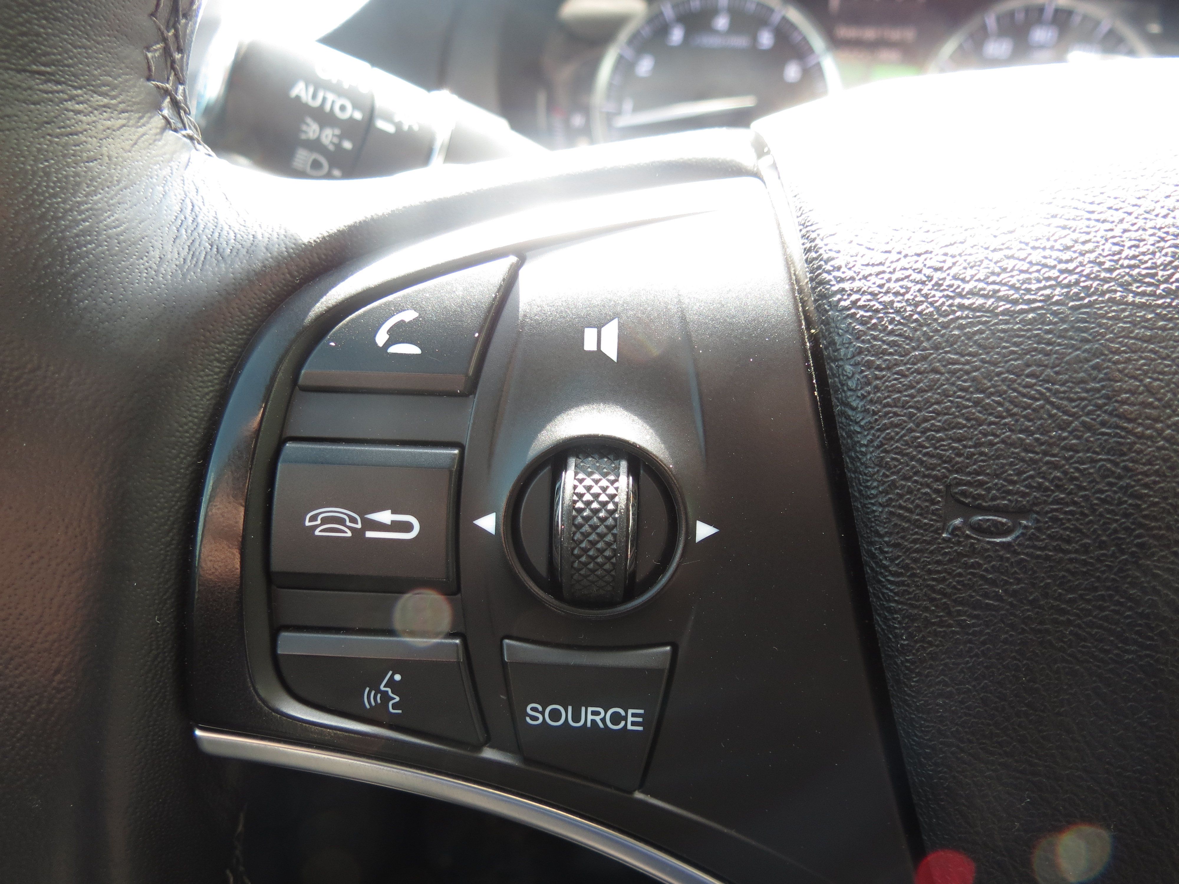 Used 2016 Acura MDX w/ Technology Package FWD image 13