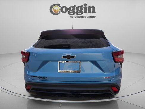 New 2026 Chevrolet Trax RS w/ Sunroof Package image 3