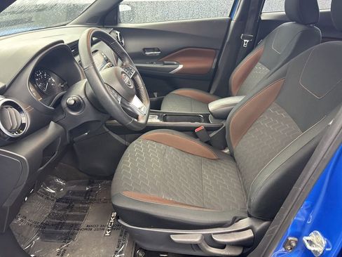 Used 2024 Nissan Kicks SR image 13