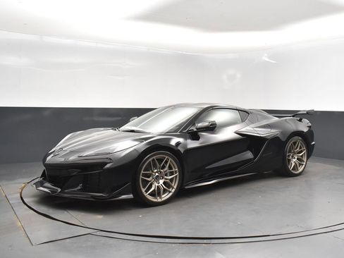 New 2026 Chevrolet Corvette Z06 w/ Z07 Performance Package image 3