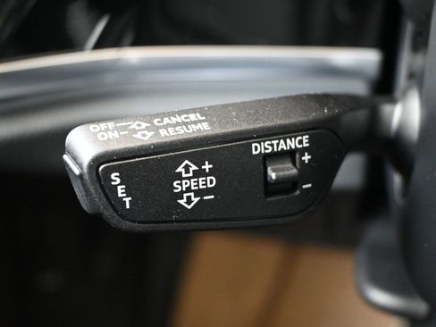 New 2025 Audi Q3 2.0T Premium image 31