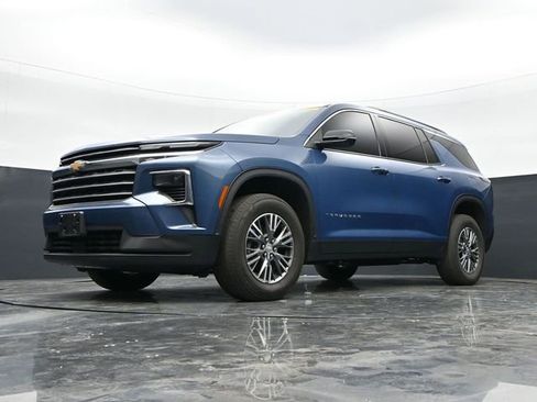 Used 2024 Chevrolet Traverse LT AWD/4WD image 35