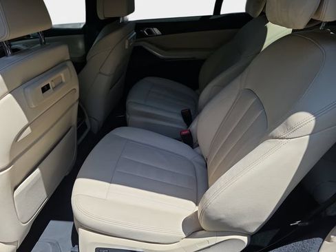 Used 2021 BMW X7 xDrive40i w/ Premium Package AWD/4WD image 18
