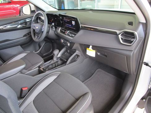 New 2026 Chevrolet TrailBlazer LT FWD image 68