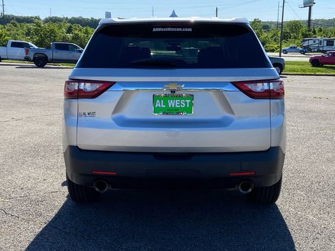 Used 2020 Chevrolet Traverse LS FWD image 9