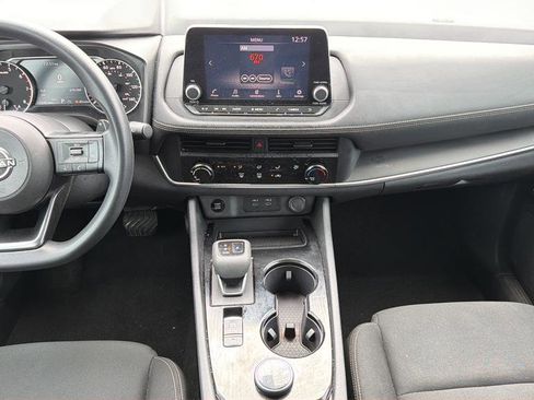 Used 2024 Nissan Rogue S AWD/4WD image 8