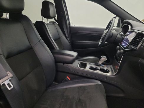Used 2021 Jeep Grand Cherokee Laredo X RWD image 21